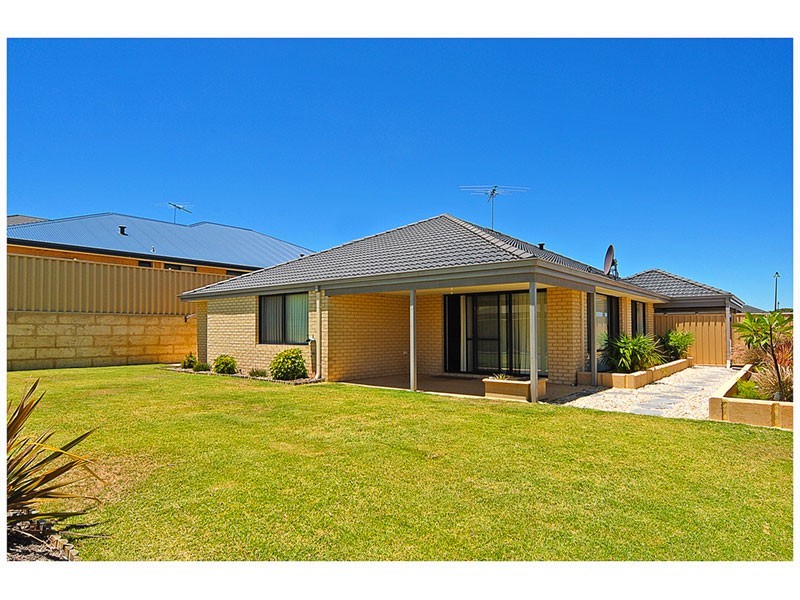 105 Ashley Road, Tapping WA 6065