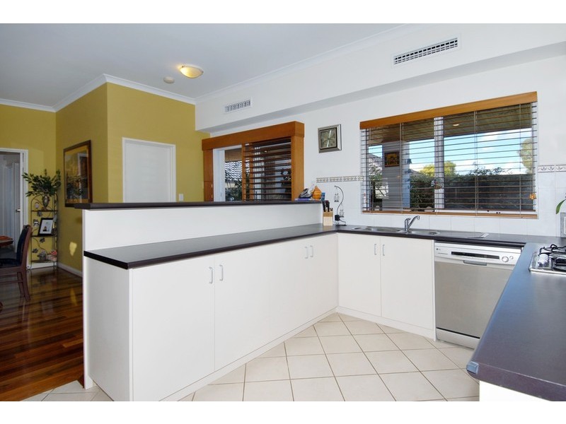 2B Hymus Street, Rockingham WA 6168