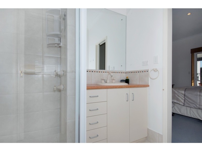 2B Hymus Street, Rockingham WA 6168