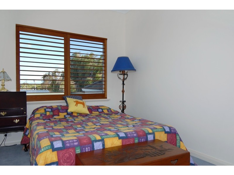 2B Hymus Street, Rockingham WA 6168