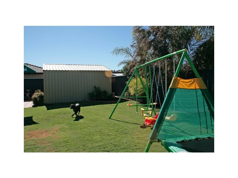 8 Trevino Drive, Port Kennedy WA 6172