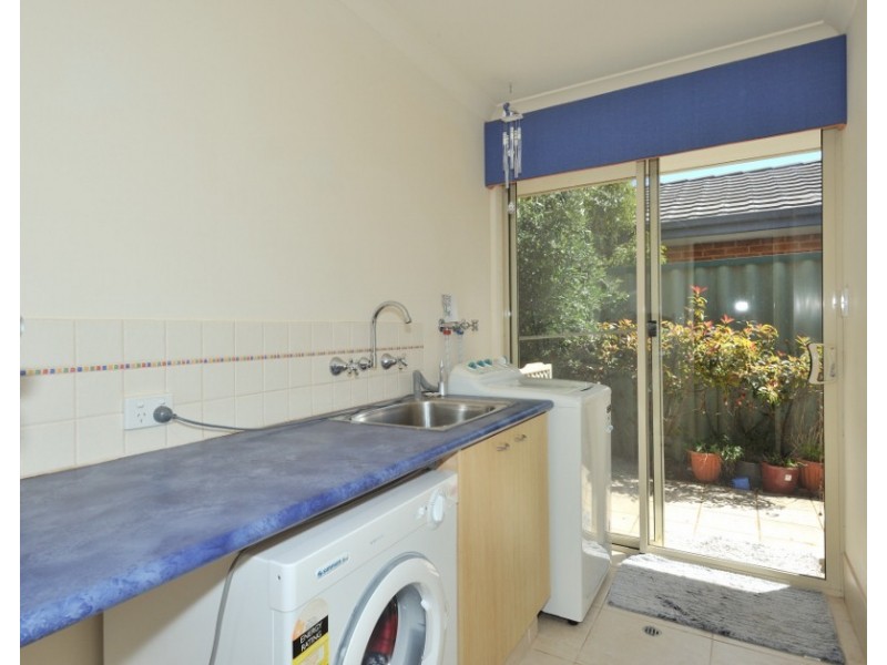 2 Bayside Blvd, Port Kennedy WA 6172