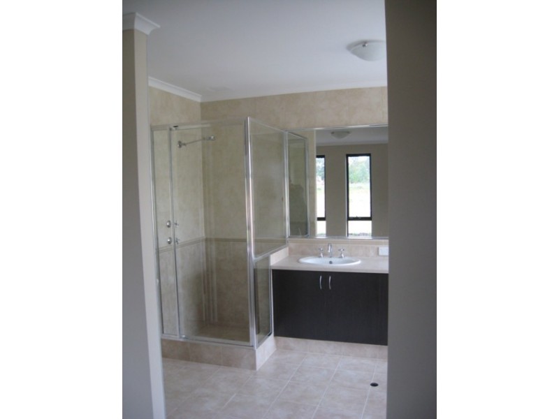 23 Kerkeri Heights, Lakelands WA 6180