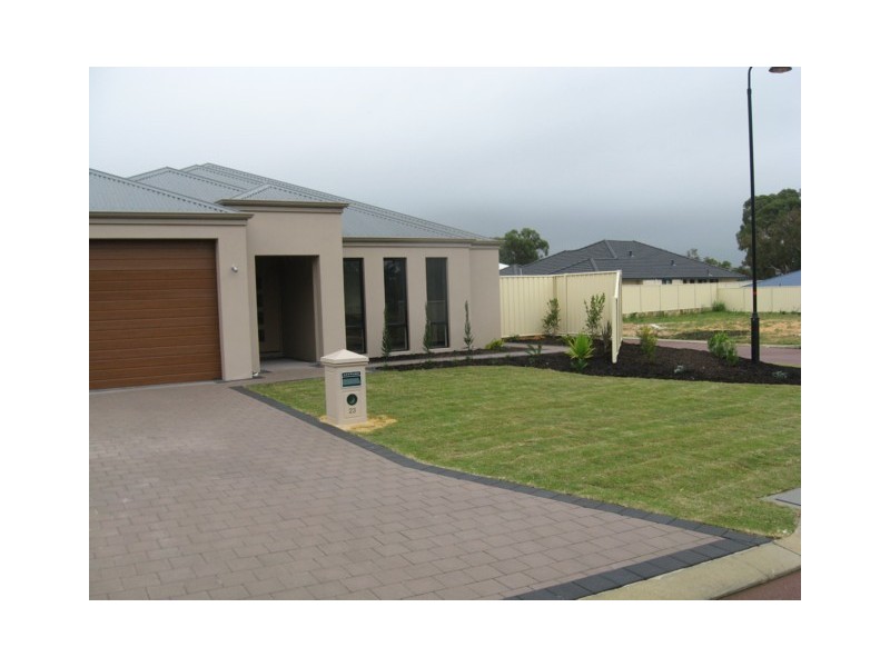 23 Kerkeri Heights, Lakelands WA 6180