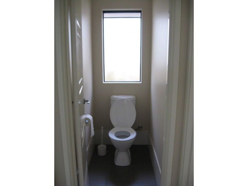 23 Kerkeri Heights, Lakelands WA 6180