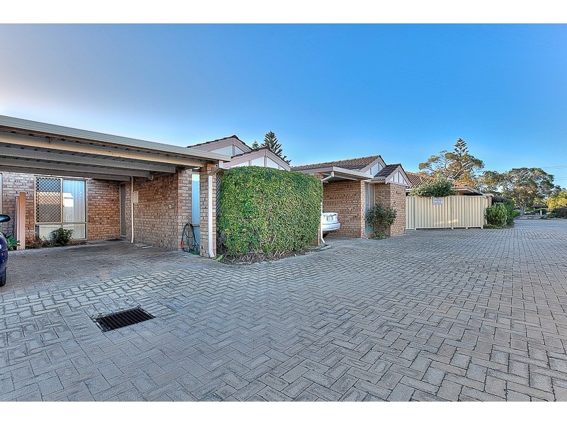 18/10 Hawkins Street, Rockingham WA 6168