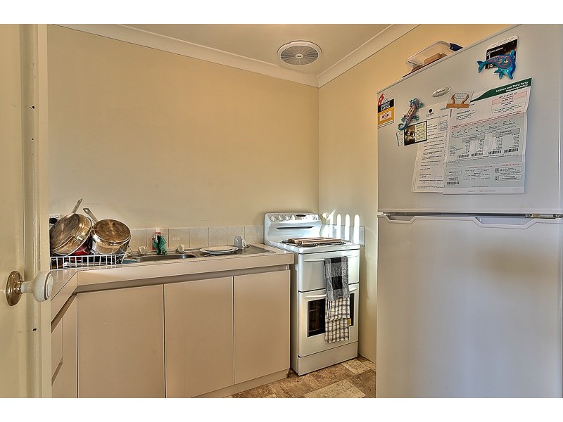 18/10 Hawkins Street, Rockingham WA 6168