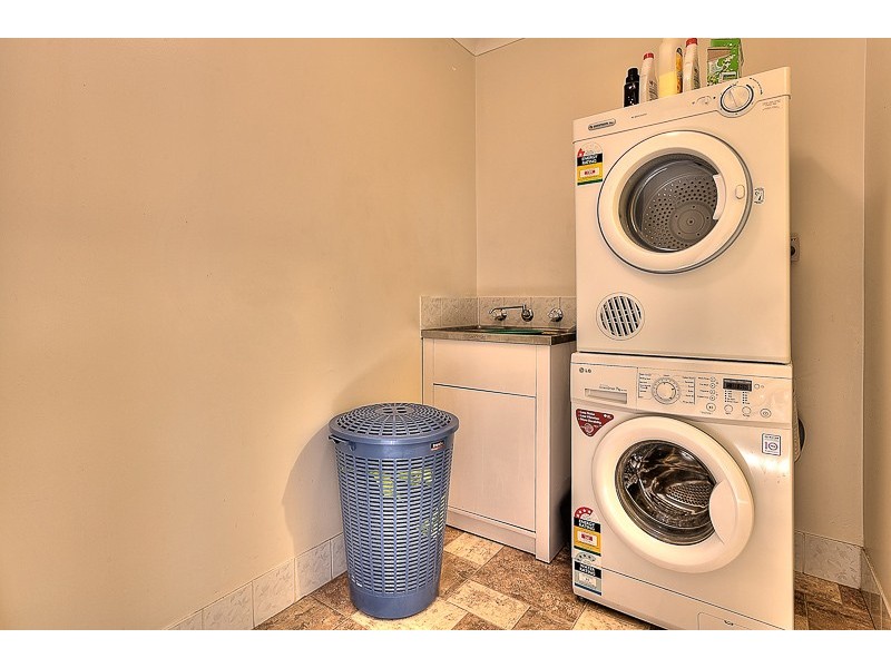 18/10 Hawkins Street, Rockingham WA 6168