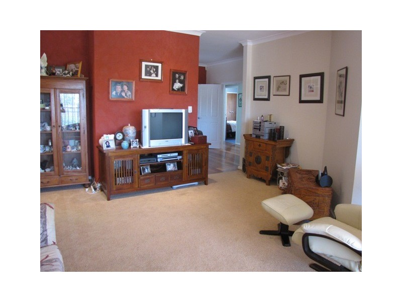 27 Bampton Way, Warnbro WA 6169