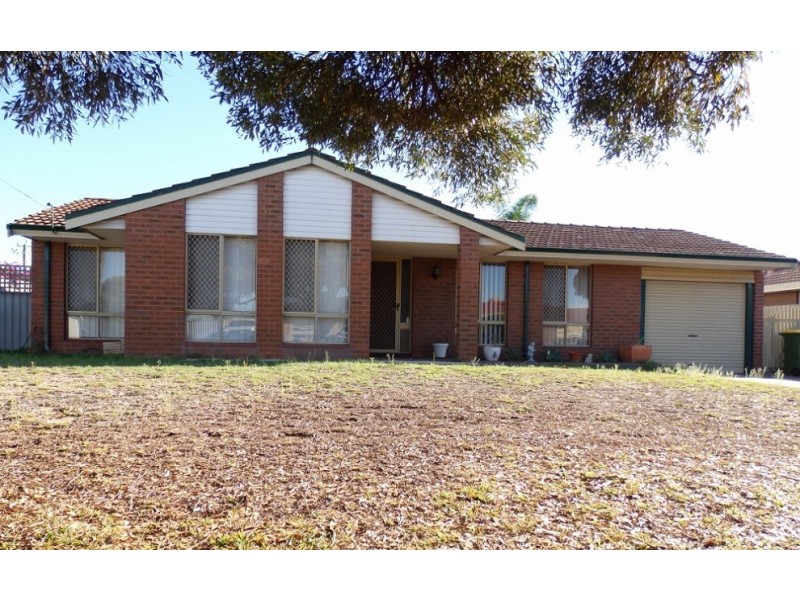 11 Tobin Way, Cooloongup WA 6168