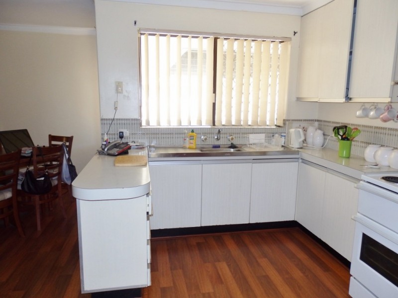 11 Tobin Way, Cooloongup WA 6168