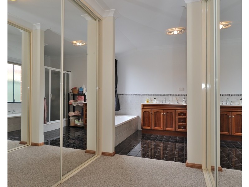 17 Corfu Pass, Port Kennedy WA 6172