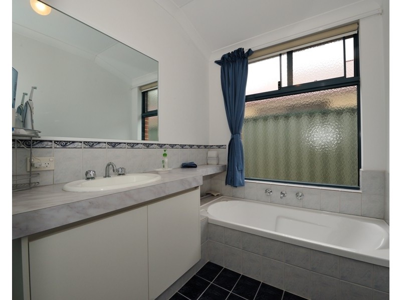 17 Corfu Pass, Port Kennedy WA 6172