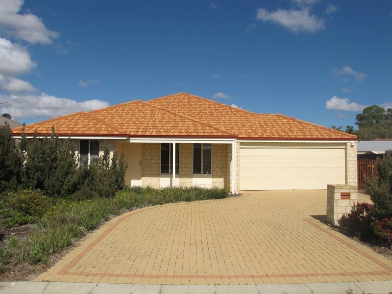 4 Ficifolia Brace, Baldivis WA 6171