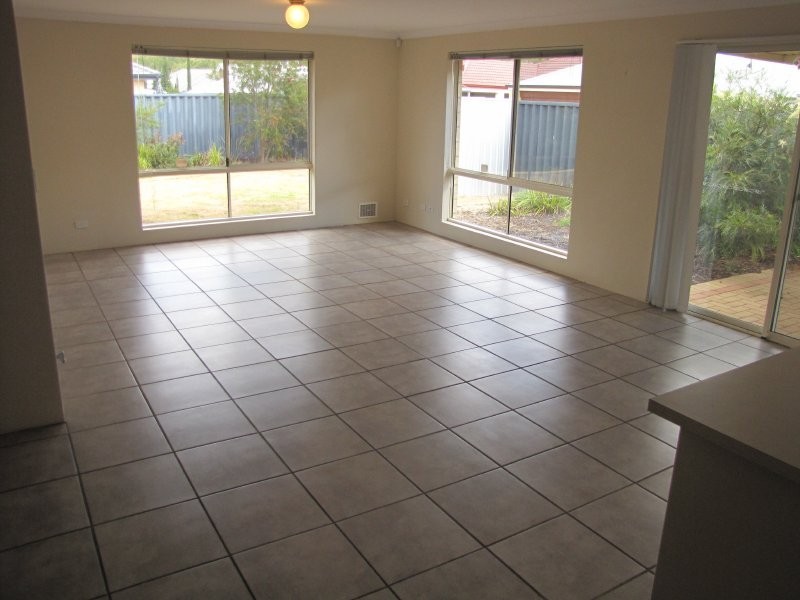 4 Ficifolia Brace, Baldivis WA 6171