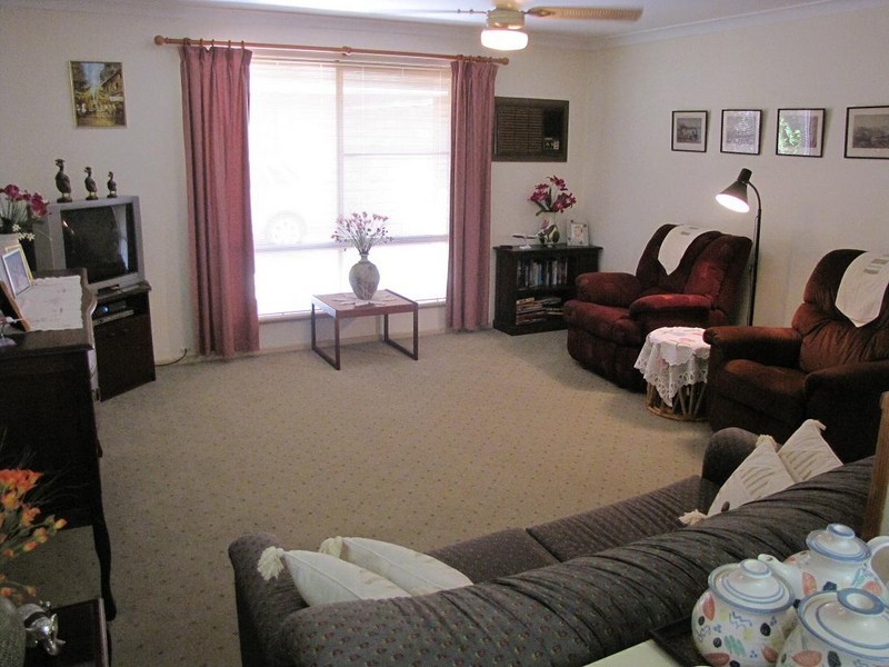 16-11 Louise Street, Rockingham WA 6168