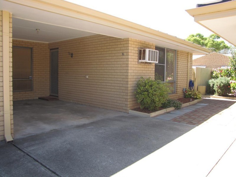 16-11 Louise Street, Rockingham WA 6168