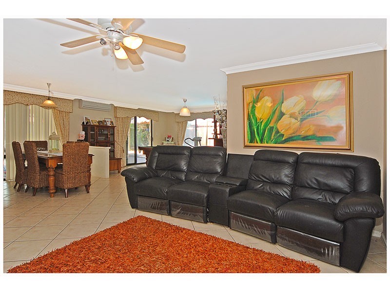 31 Salamanca Parkway, Port Kennedy WA 6172