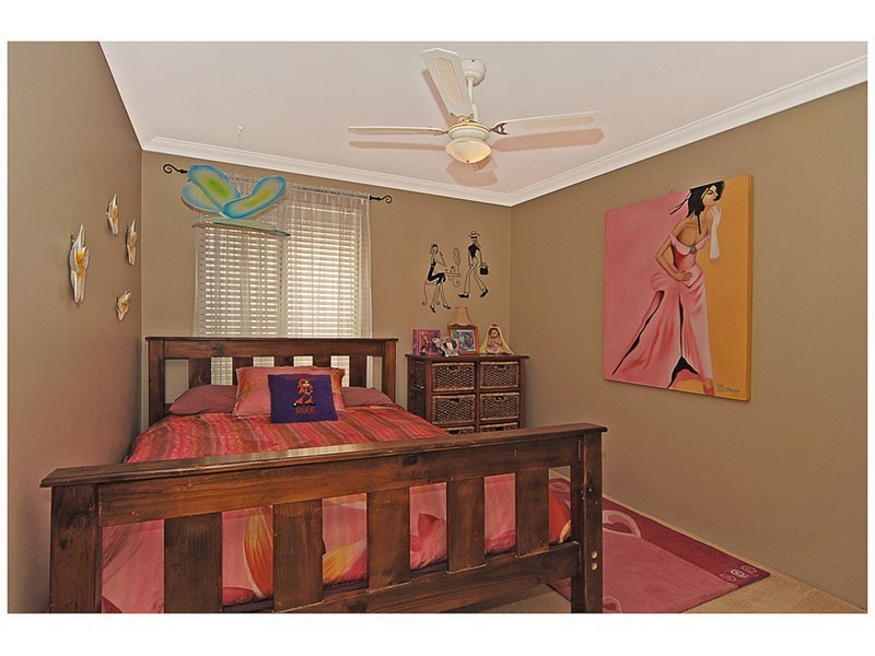 31 Salamanca Parkway, Port Kennedy WA 6172