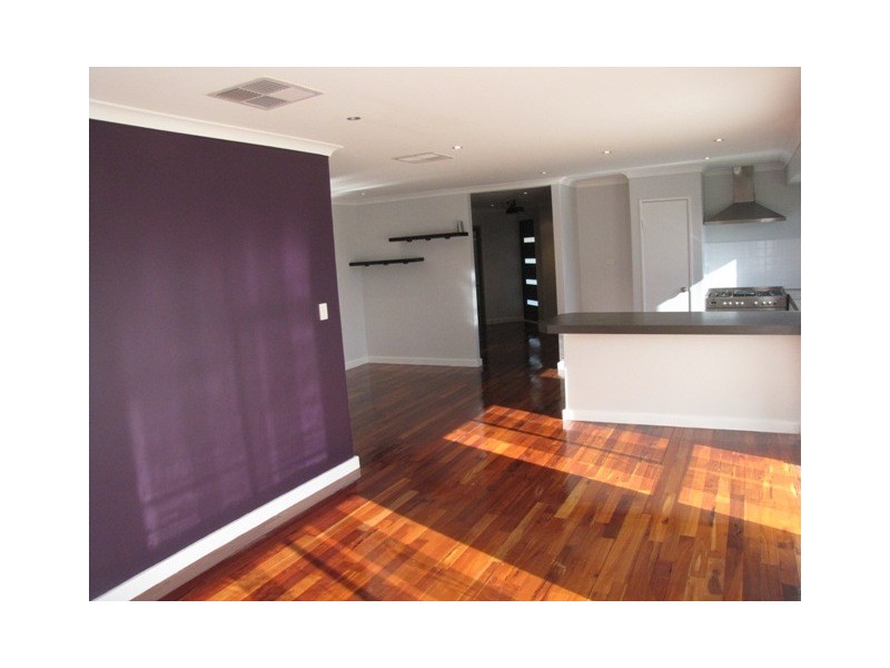 30 Menora Loop, Warnbro WA 6169