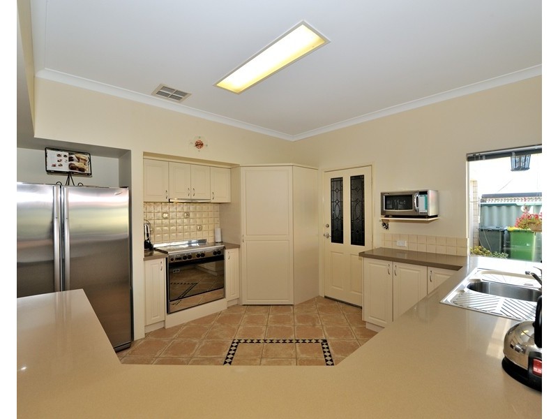 86 Baltimore Gardens, Port Kennedy WA 6172