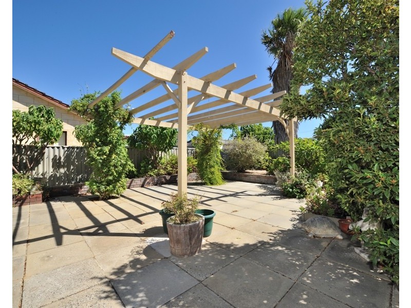 9 Lynx Place, Rockingham WA 6168