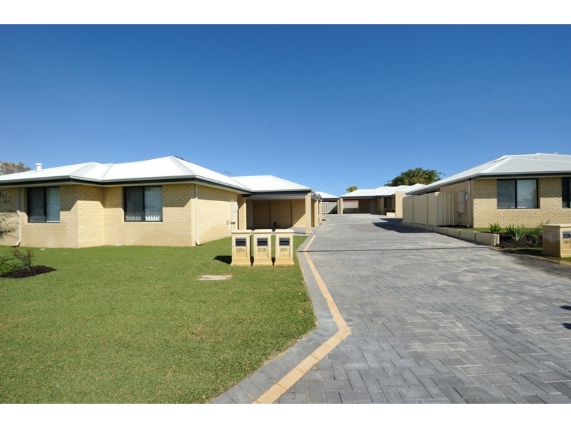 213 Willmott Drive, Waikiki WA 6169