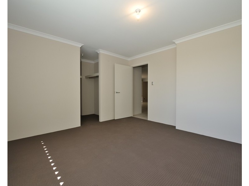 213 Willmott Drive, Waikiki WA 6169