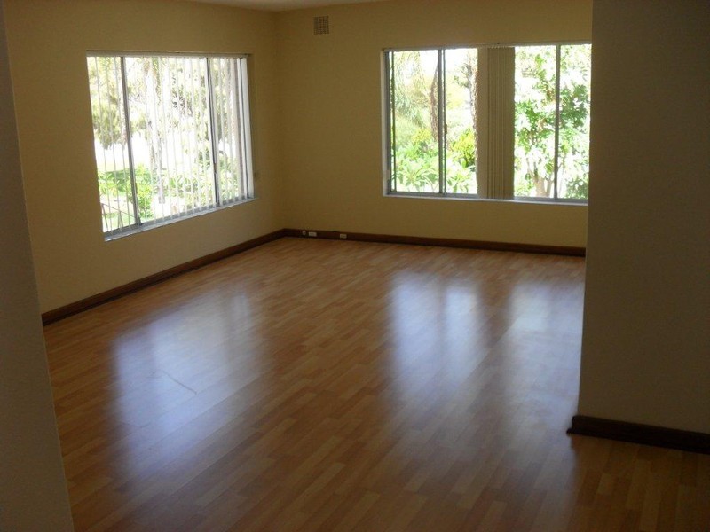 Unit 1, 9  Gloucester Ave, Shoalwater WA 6169