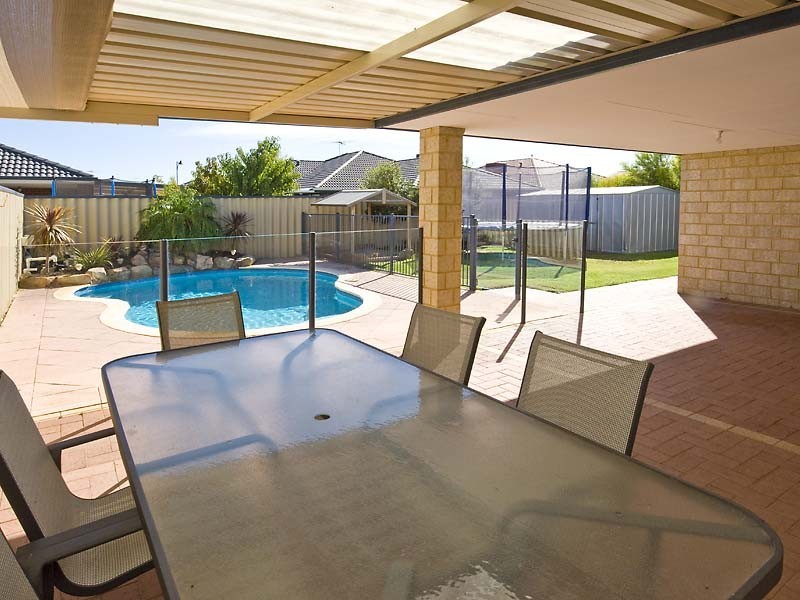 20 Brindabella Avenue, Rockingham WA 6168