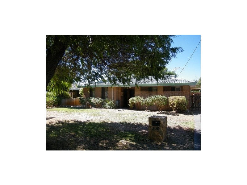 208 Safety Bay Road, Safety Bay WA 6169