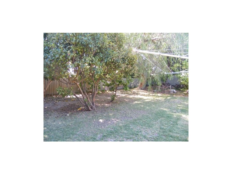 208 Safety Bay Road, Safety Bay WA 6169