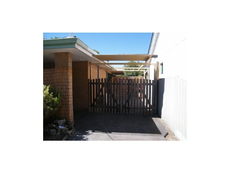 208 Safety Bay Road, Safety Bay WA 6169