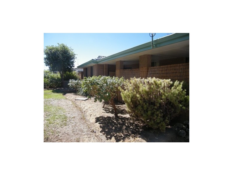 208 Safety Bay Road, Safety Bay WA 6169