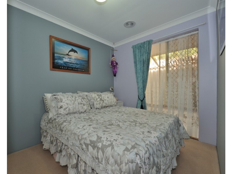4 Lifu Court, Cooloongup WA 6168