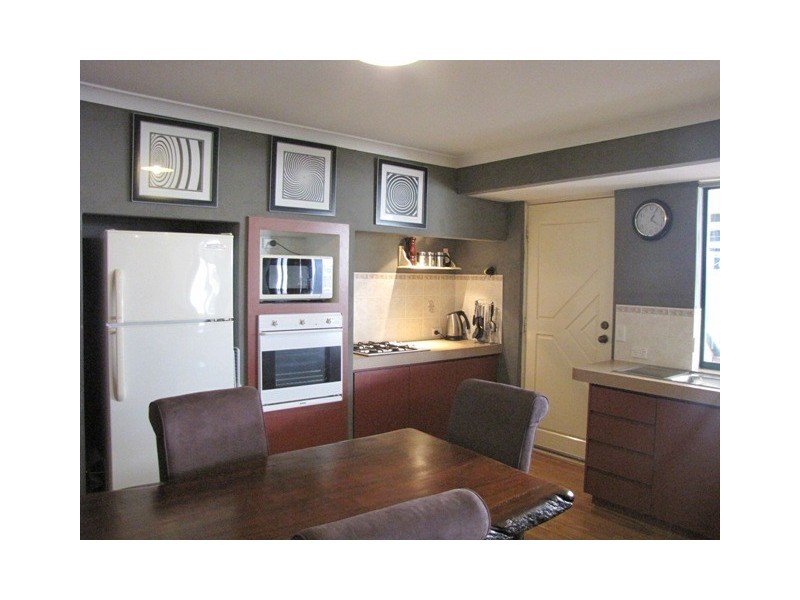 5A Berrett Place, Parmelia WA 6167