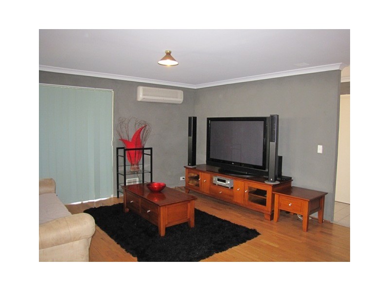 5A Berrett Place, Parmelia WA 6167