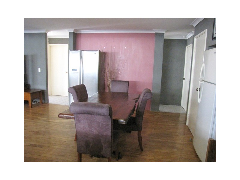 5A Berrett Place, Parmelia WA 6167