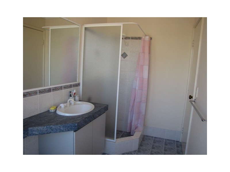 5A Berrett Place, Parmelia WA 6167