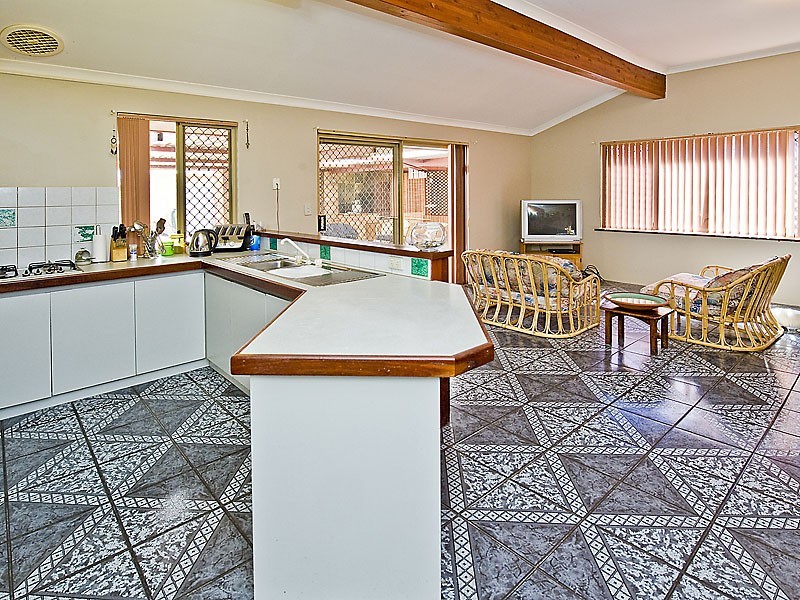 1 Jubilee Drive, Waikiki WA 6169