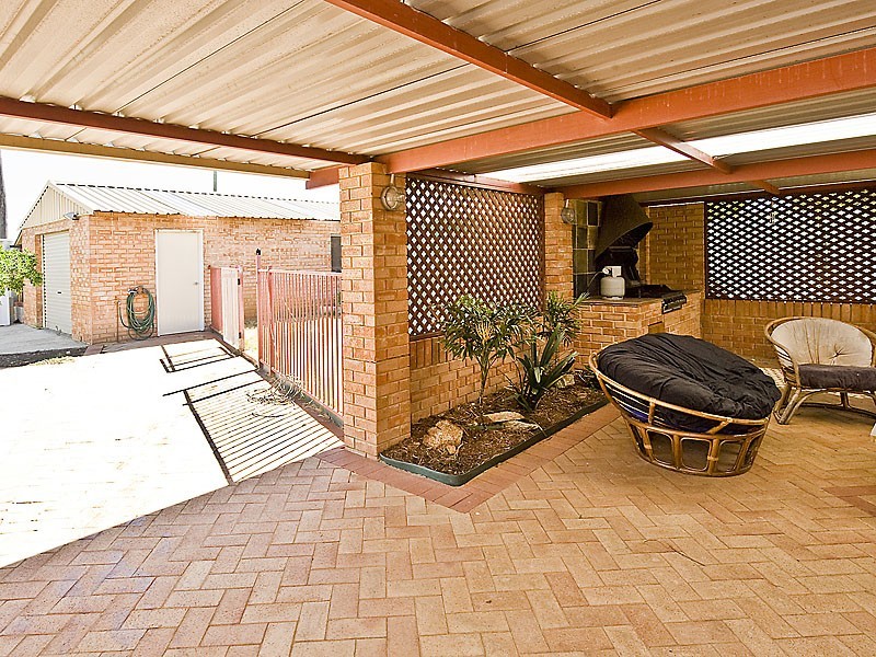 1 Jubilee Drive, Waikiki WA 6169