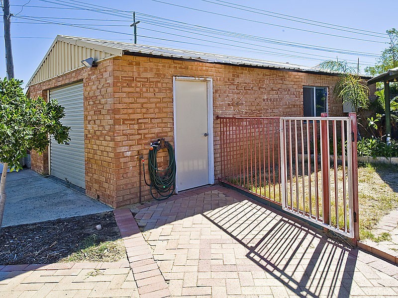 1 Jubilee Drive, Waikiki WA 6169