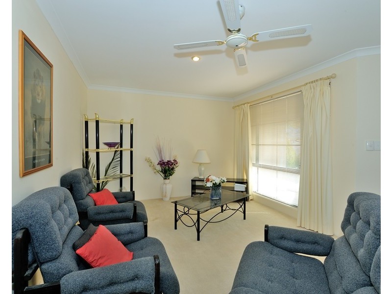 24 Menora Loop, Warnbro WA 6169