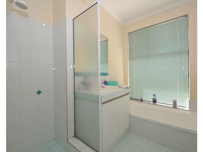 24 Menora Loop, Warnbro WA 6169