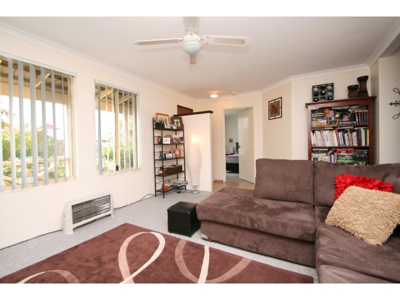 12 Mary Blair Way, Warnbro WA 6169