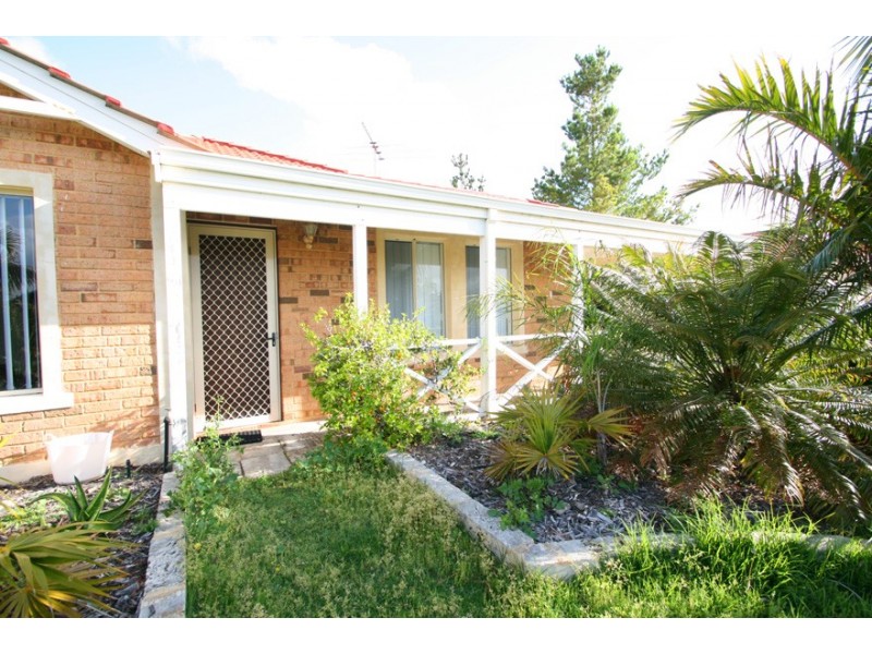 12 Mary Blair Way, Warnbro WA 6169