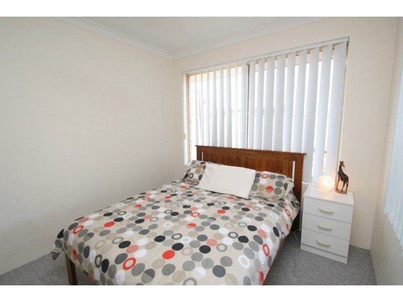 12 Mary Blair Way, Warnbro WA 6169