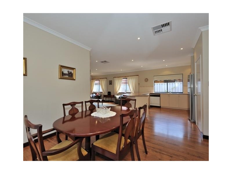 20 Belgravia Terrace, Rockingham WA 6168