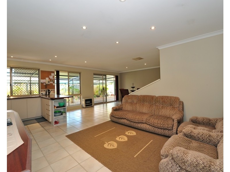 26 Timberlane Loop, Cooloongup WA 6168