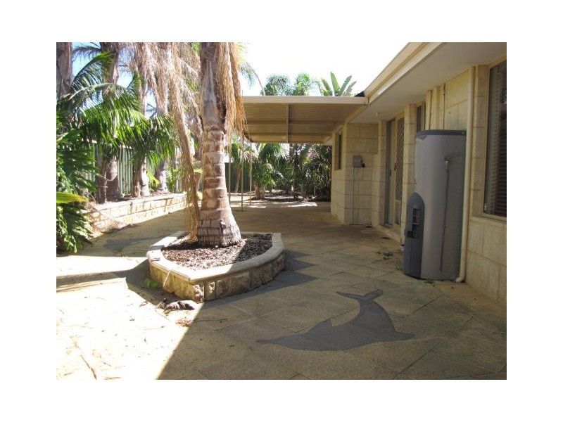 19 Azure Lane, Warnbro WA 6169